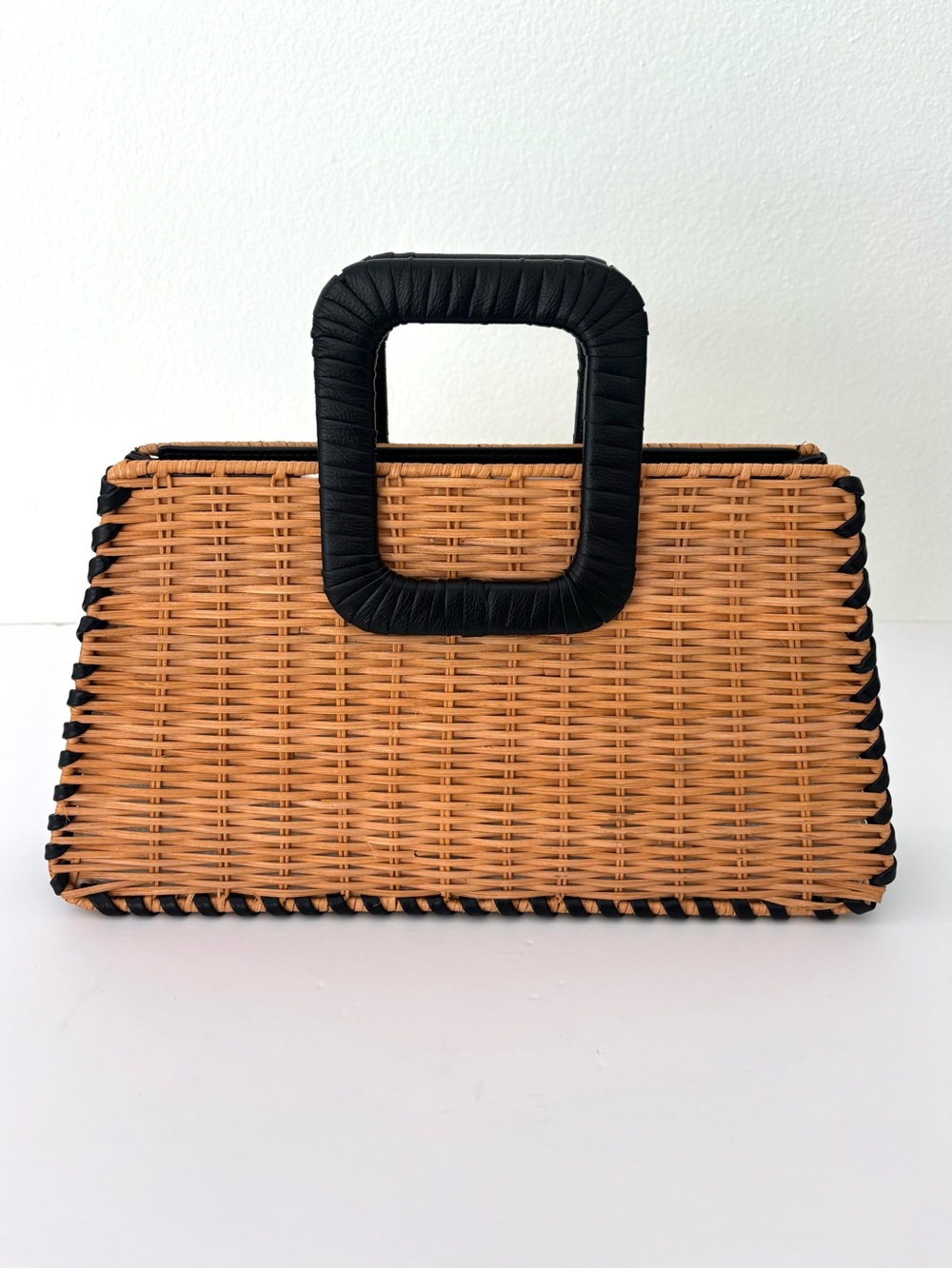 BCBG Natural Wicker Black Whipstitch Bag NWT Square Handles Crossbody